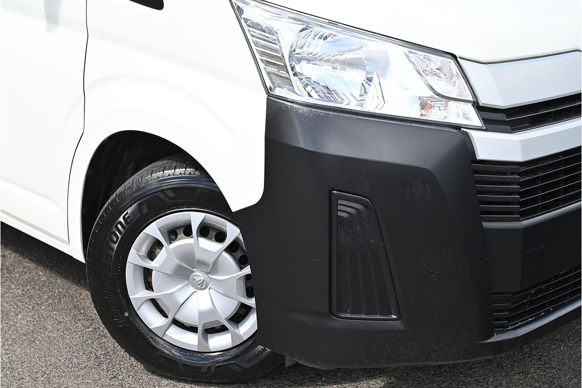 2019 Toyota Hiace Commuter GDH322R ELWB High Roof
