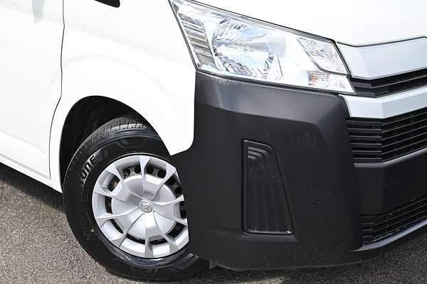 2019 Toyota Hiace Commuter GDH322R ELWB High Roof