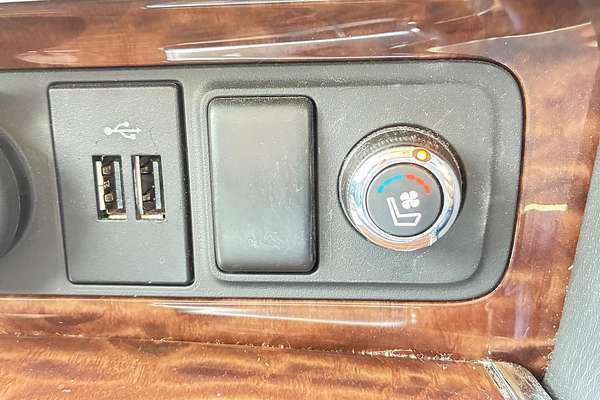 2023 Nissan Patrol Ti-L Y62