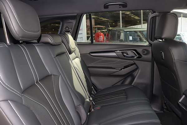 2025 Isuzu MU-X LS-T