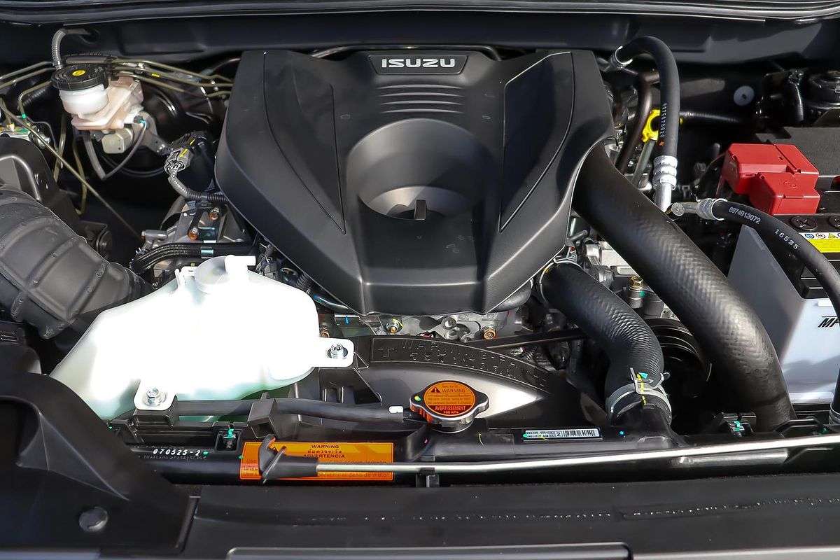 2025 Isuzu MU-X LS-T