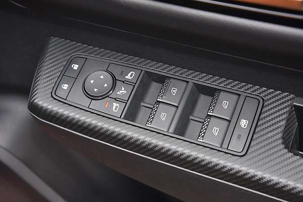 2025 Mitsubishi Triton GSR MV 4X4