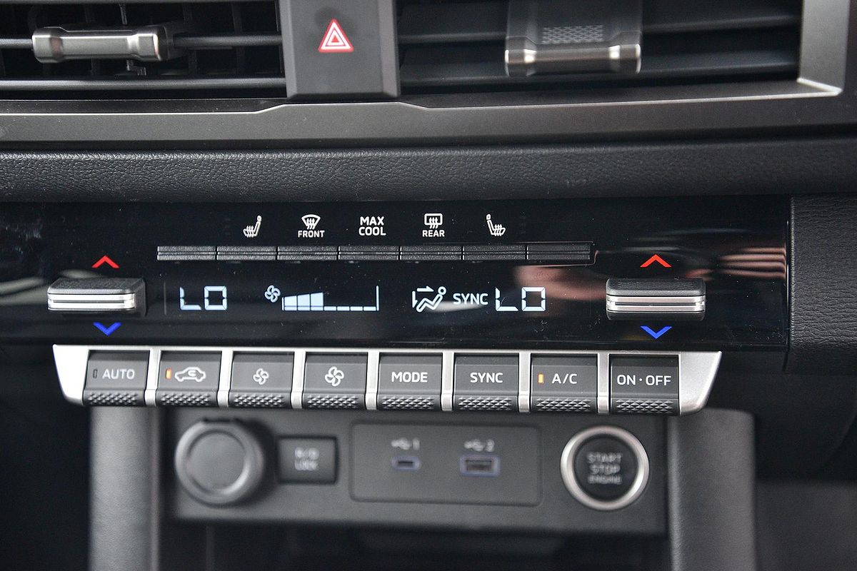2025 Mitsubishi Triton GSR MV 4X4