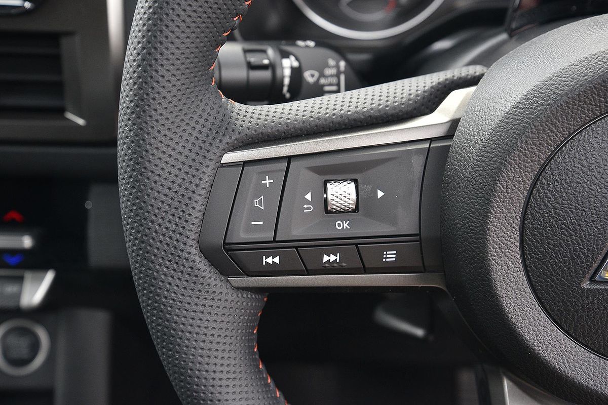 2025 Mitsubishi Triton GSR MV 4X4