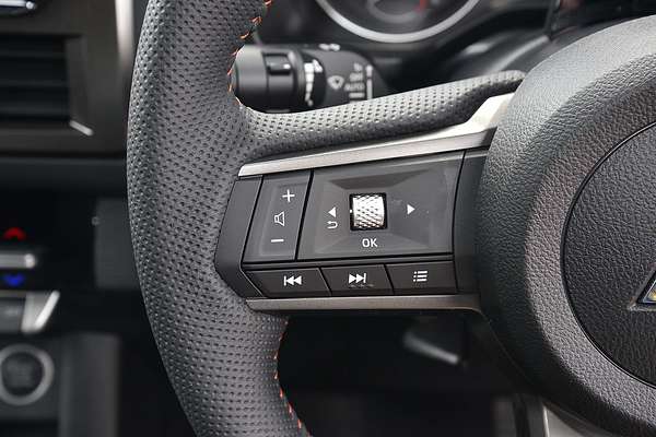 2025 Mitsubishi Triton GSR MV 4X4