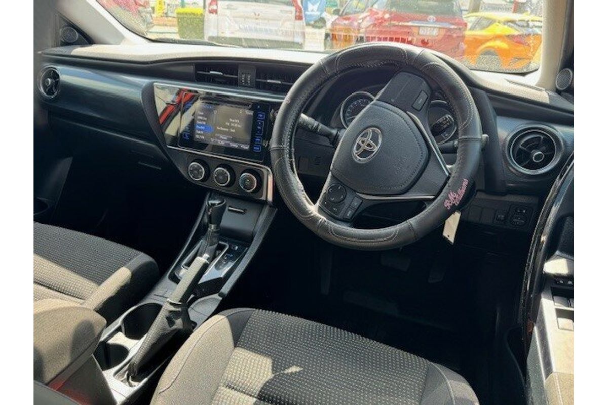 2017 Toyota Corolla SX ZRE182R