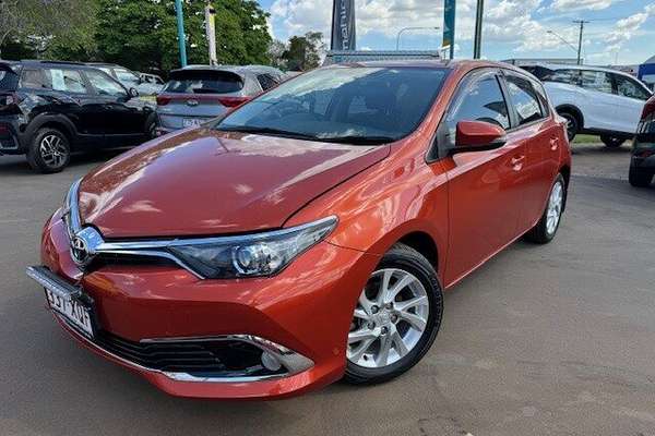 2017 Toyota Corolla SX ZRE182R