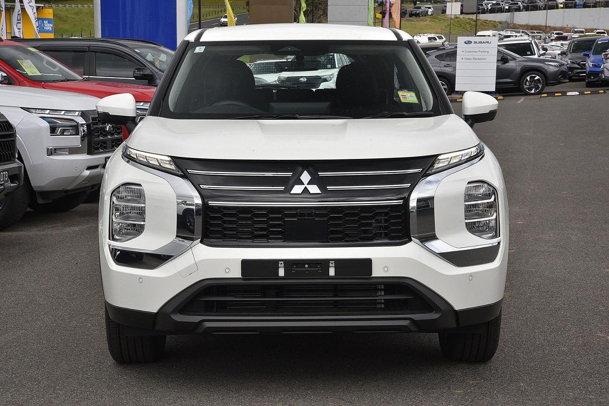 2025 Mitsubishi Outlander ES ZM