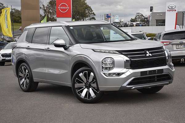 2025 Mitsubishi Outlander Exceed ZM