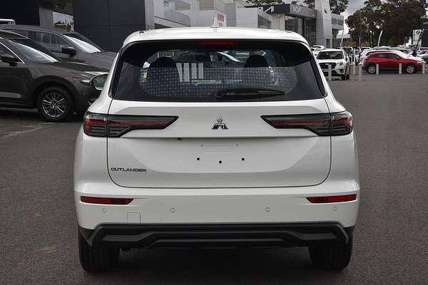 2025 Mitsubishi Outlander ES ZM