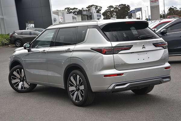 2025 Mitsubishi Outlander Exceed ZM
