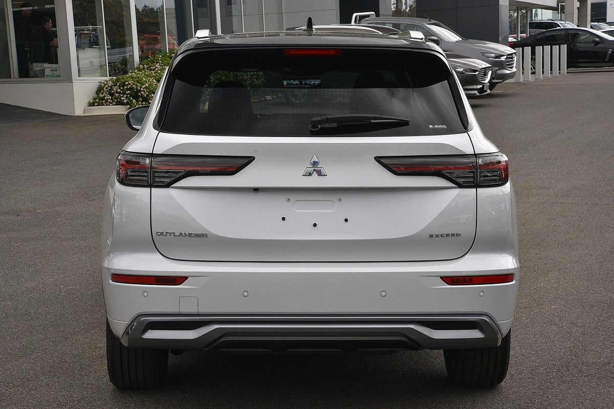 2025 Mitsubishi Outlander Exceed Tourer ZM