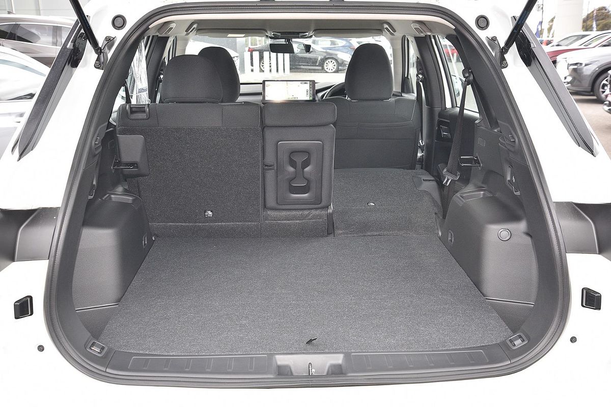 2025 Mitsubishi Outlander ES ZM