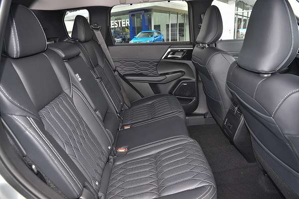 2025 Mitsubishi Outlander Exceed ZM