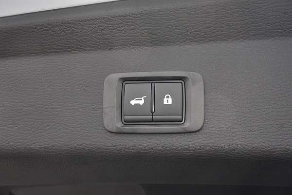 2025 Mitsubishi Outlander Exceed Tourer ZM