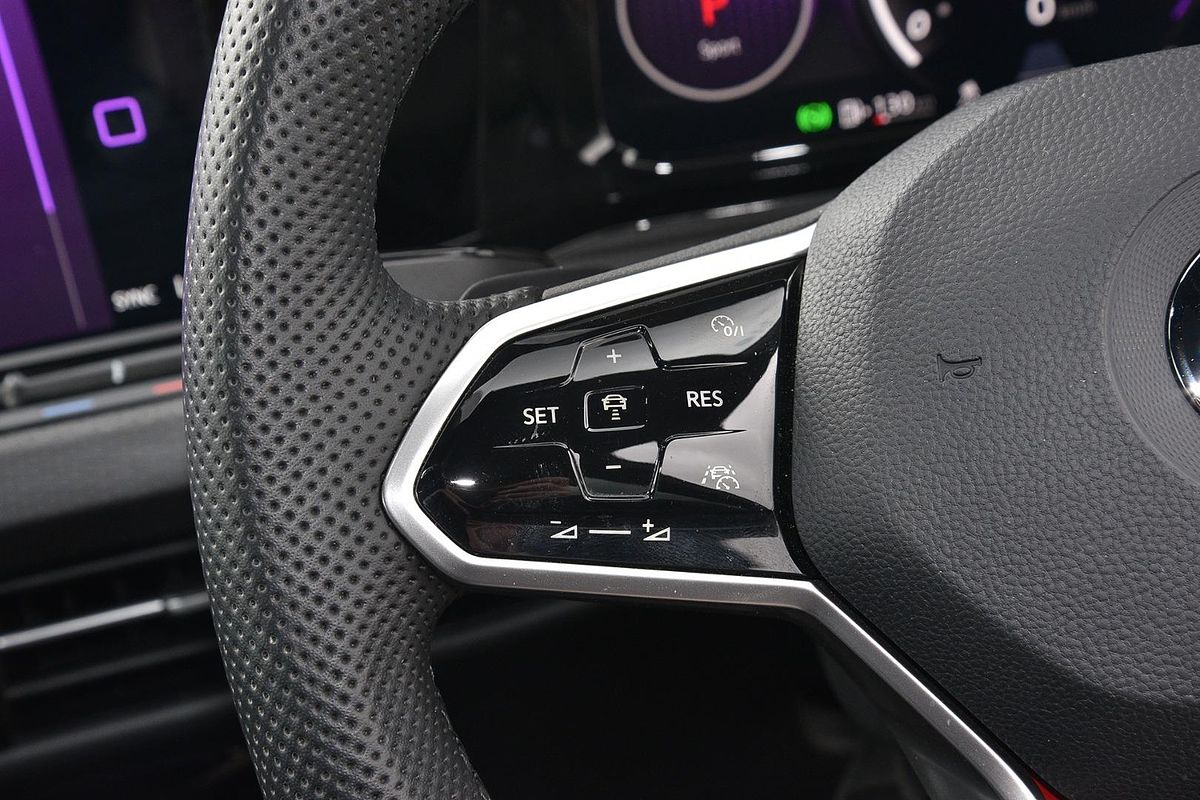 2022 Volkswagen Golf GTI 8