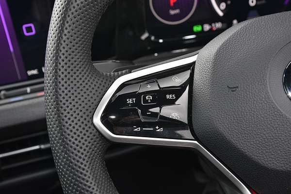 2022 Volkswagen Golf GTI 8
