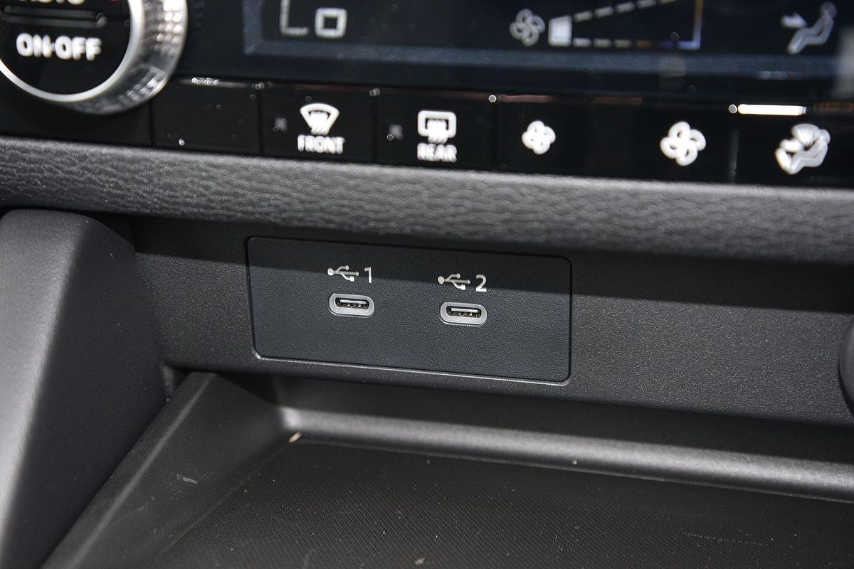 2025 Mitsubishi Outlander ES ZM