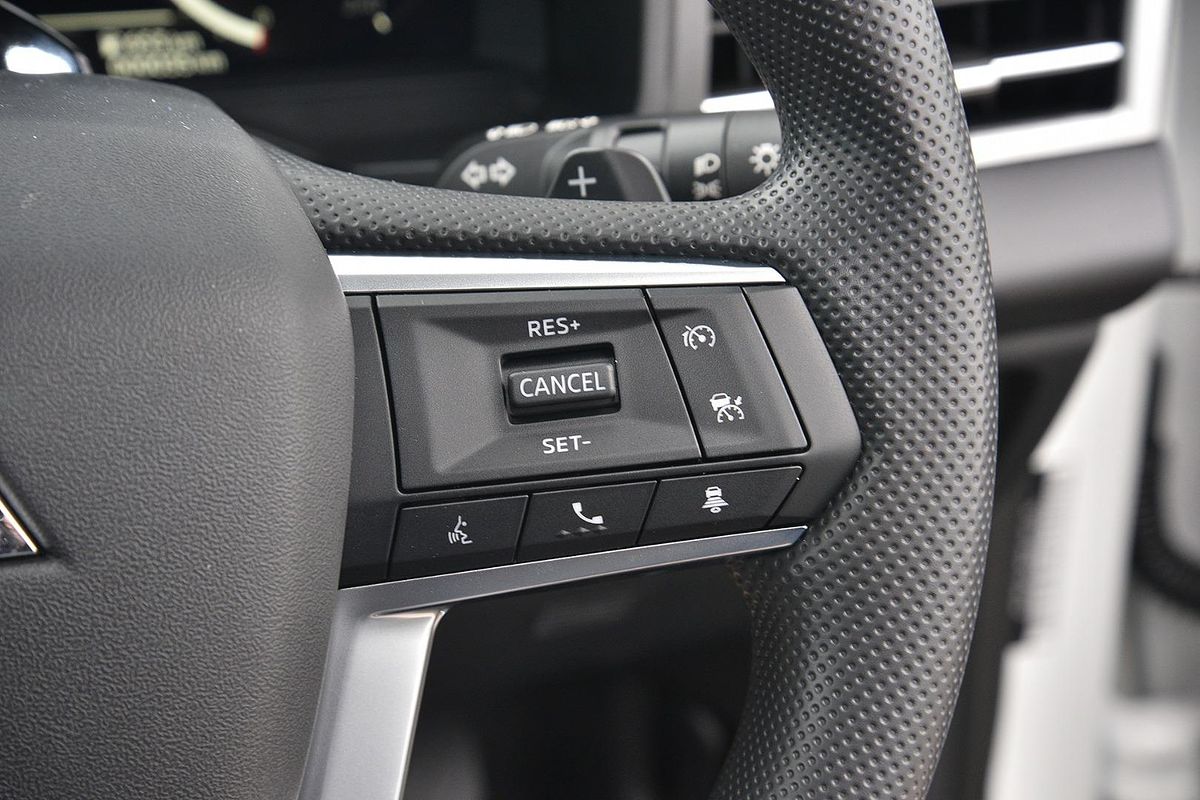 2025 Mitsubishi Outlander ES ZM