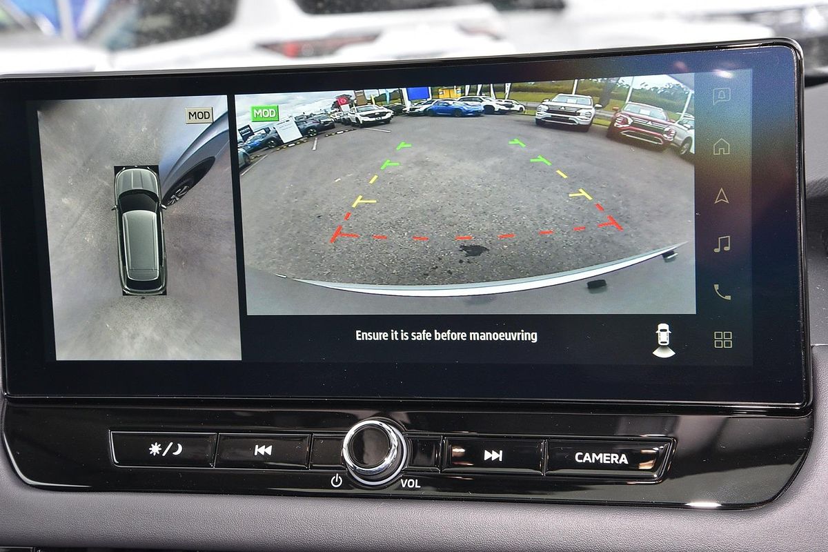 2025 Mitsubishi Outlander Exceed ZM