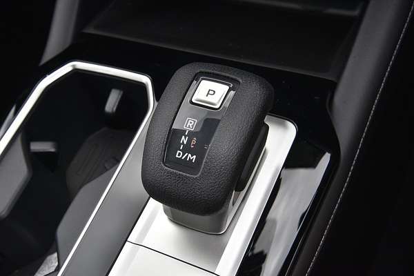 2025 Mitsubishi Outlander ES ZM