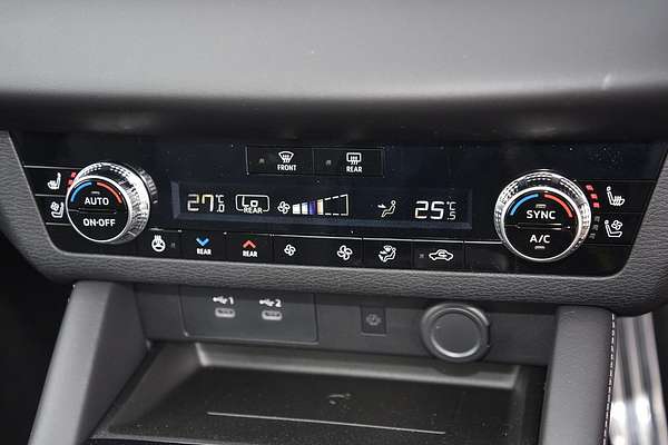 2025 Mitsubishi Outlander Exceed ZM