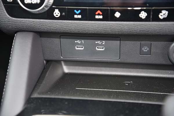 2025 Mitsubishi Outlander Exceed ZM