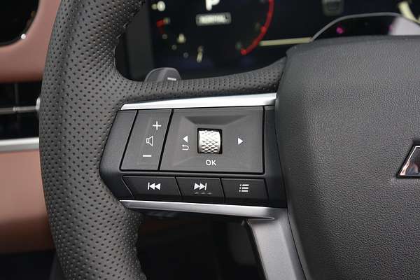 2025 Mitsubishi Outlander Exceed Tourer ZM