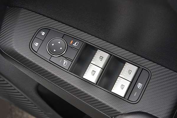 2025 Mitsubishi Outlander ES ZM