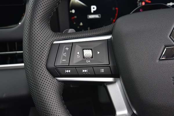 2025 Mitsubishi Outlander Exceed ZM