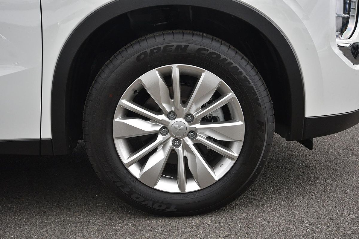 2025 Mitsubishi Outlander ES ZM