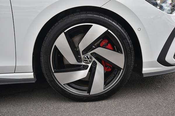 2022 Volkswagen Golf GTI 8