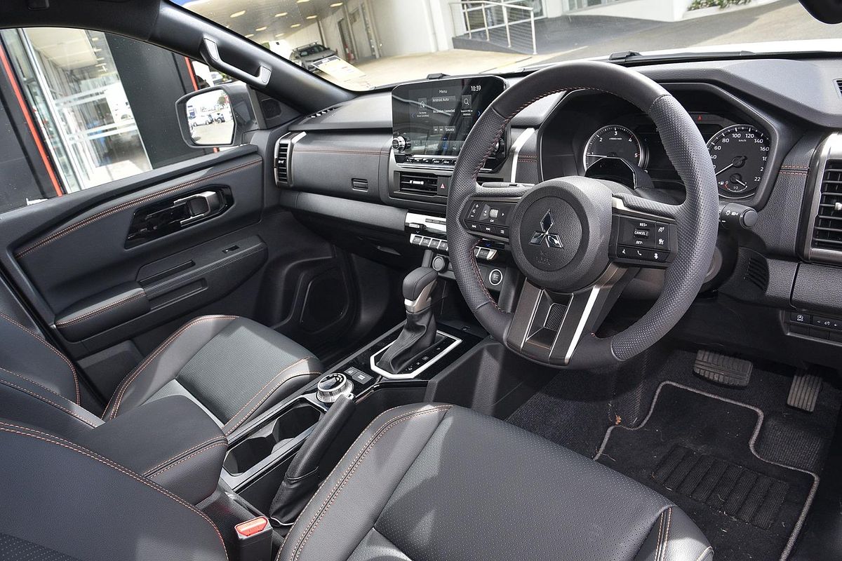 2025 Mitsubishi Triton GSR MV 4X4