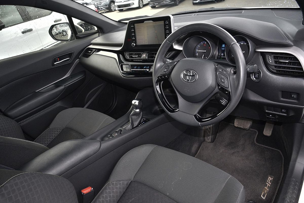2020 Toyota C-HR GXL NGX10R