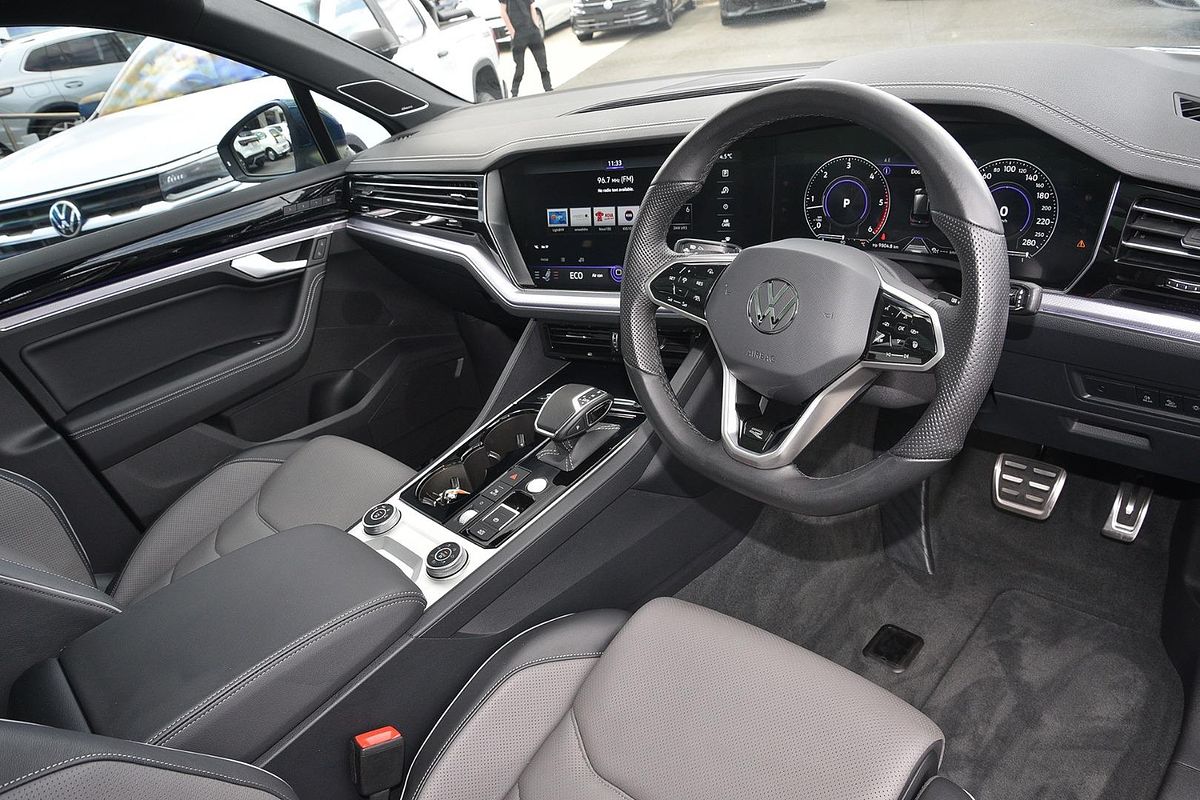 2022 Volkswagen Touareg 210TDI R-Line CR