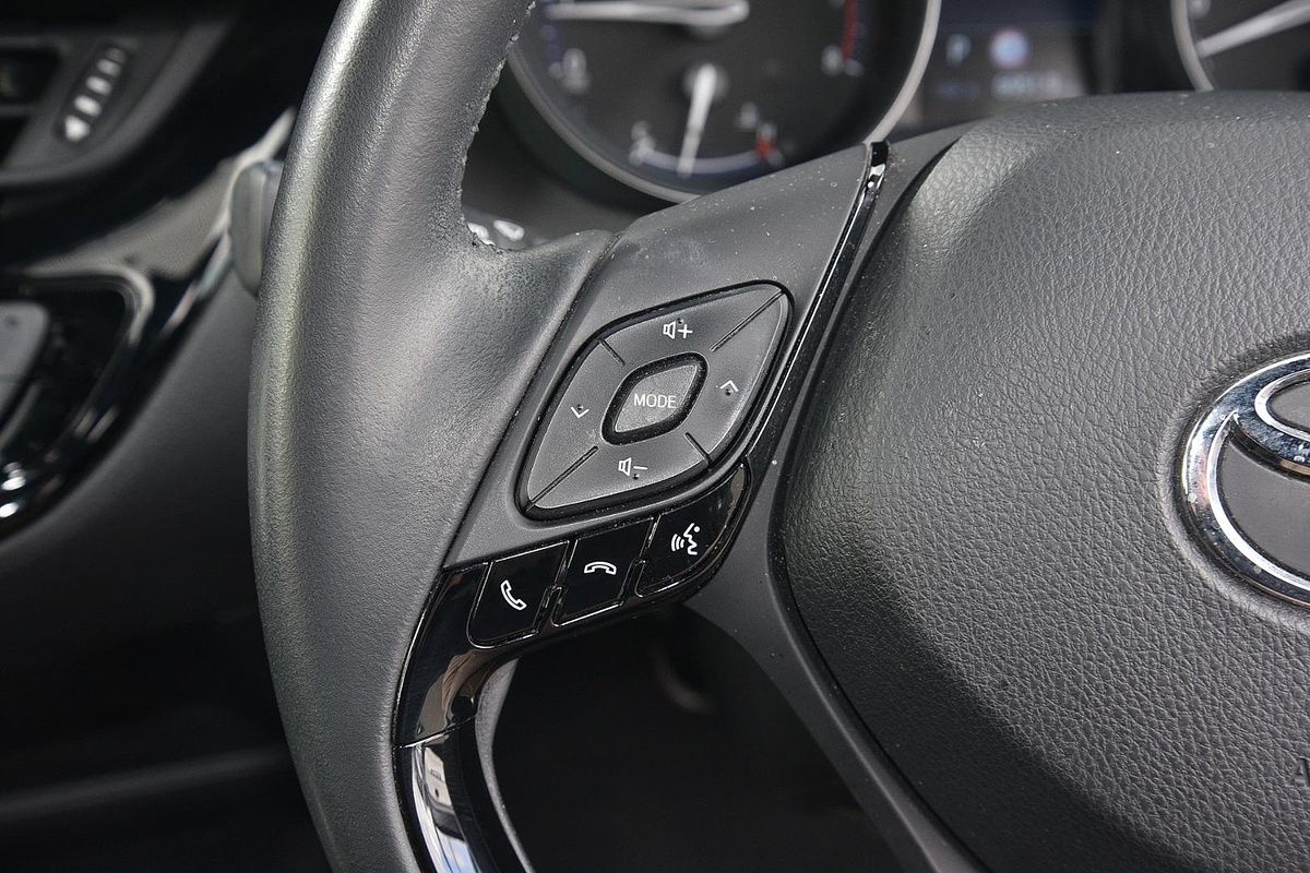 2020 Toyota C-HR GXL NGX10R