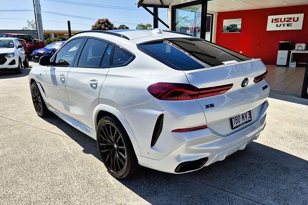 2019 BMW X6 M50i G06