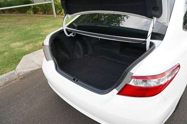 2017 Toyota Camry Altise AVV50R