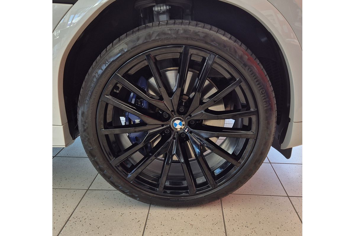 2019 BMW X6 M50i G06