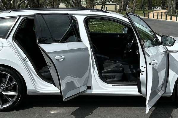 2022 SKODA Superb 206TSI SportLine NP