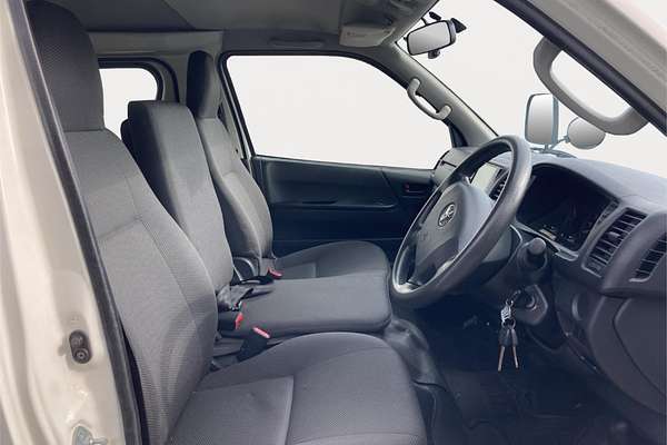 2014 Toyota Hiace Long DX