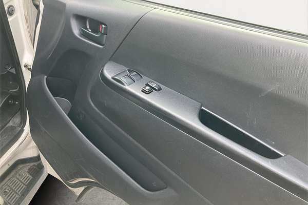 2014 Toyota Hiace Long DX