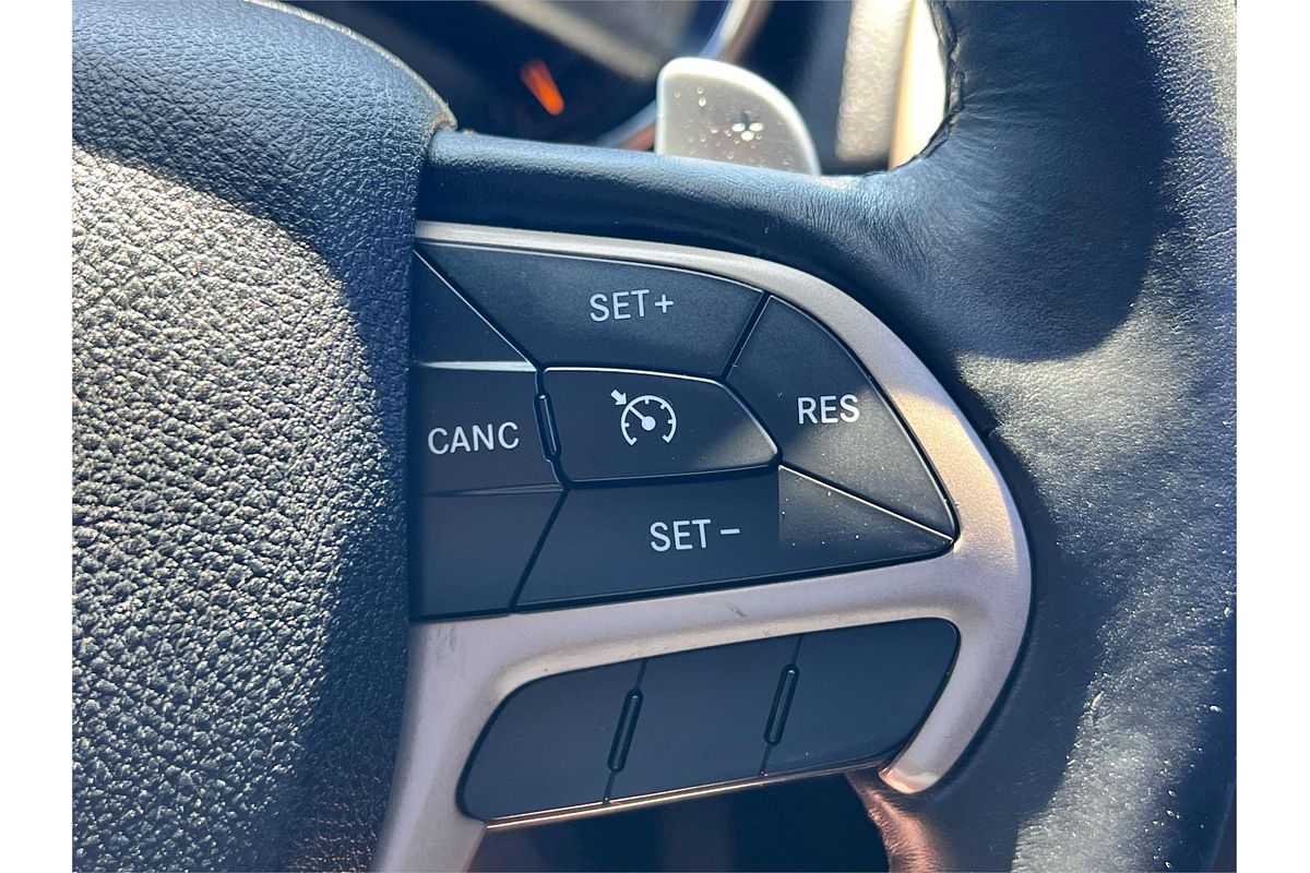 2014 Jeep GRAND CHEROKEE Laredo WK