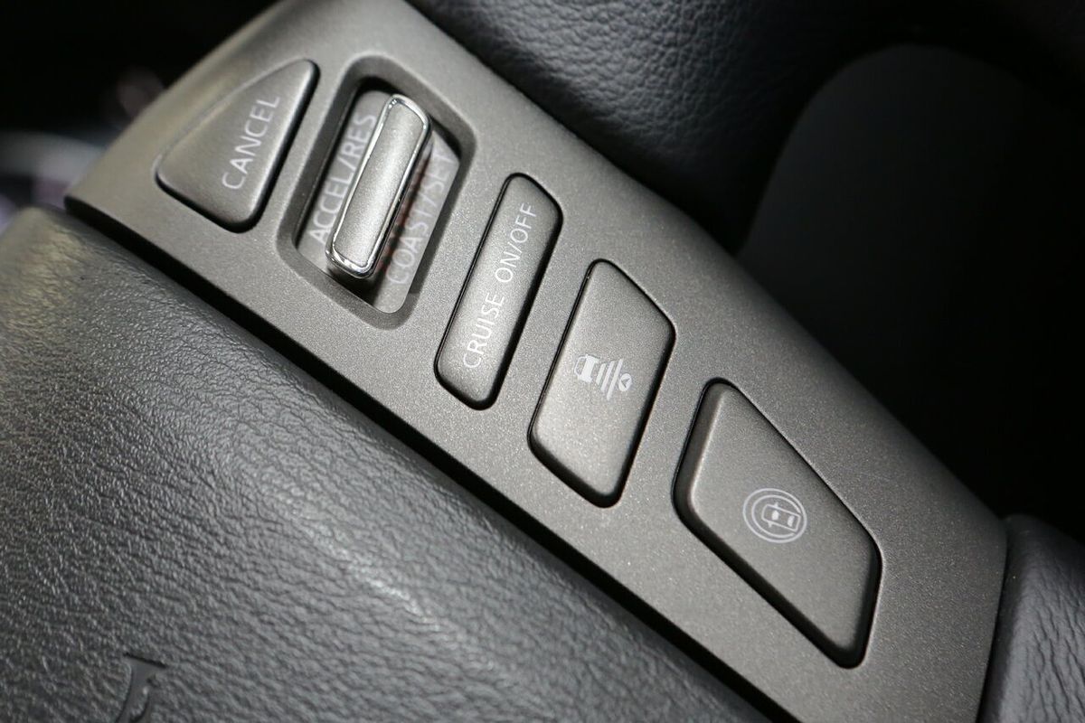 2024 Nissan Patrol Ti Y62
