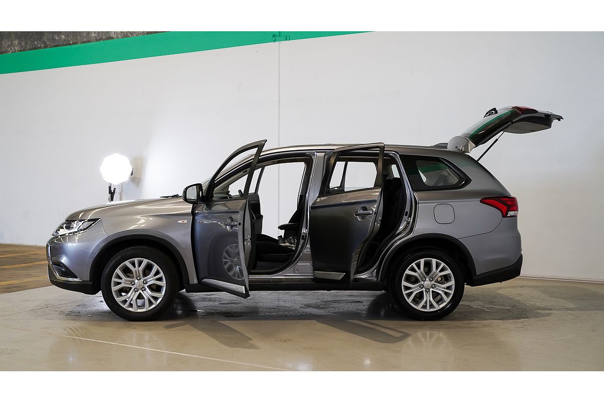 2021 Mitsubishi Outlander ES ZL