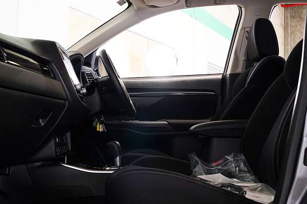 2021 Mitsubishi Outlander ES ZL