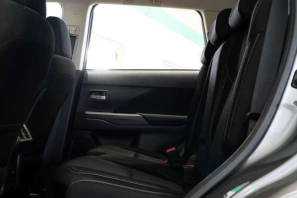 2021 Mitsubishi Outlander ES ZL