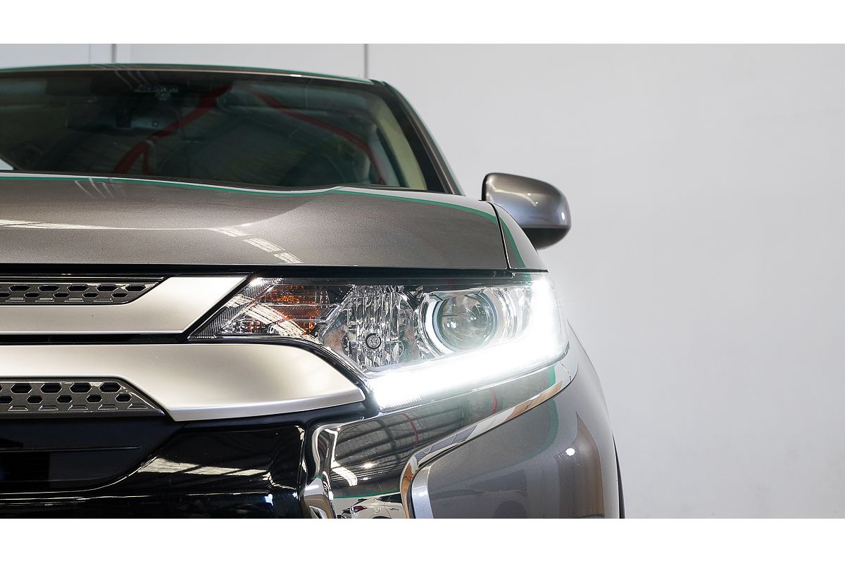 2021 Mitsubishi Outlander ES ZL