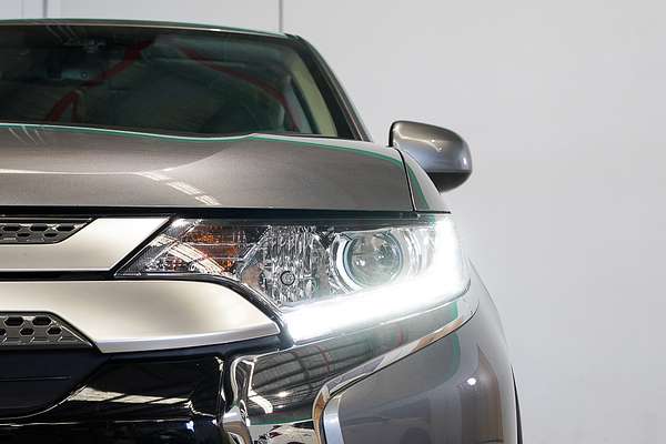 2021 Mitsubishi Outlander ES ZL