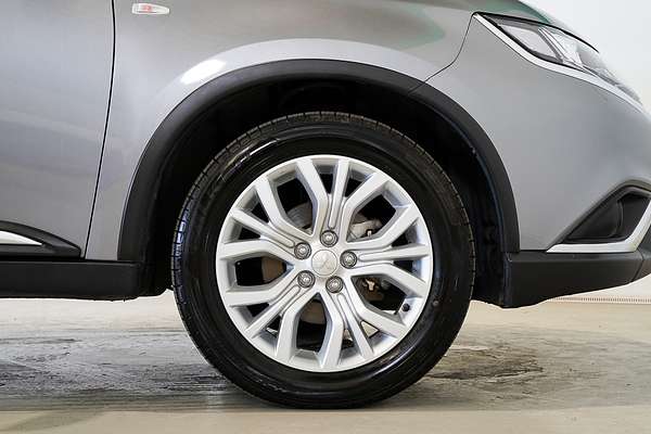 2021 Mitsubishi Outlander ES ZL